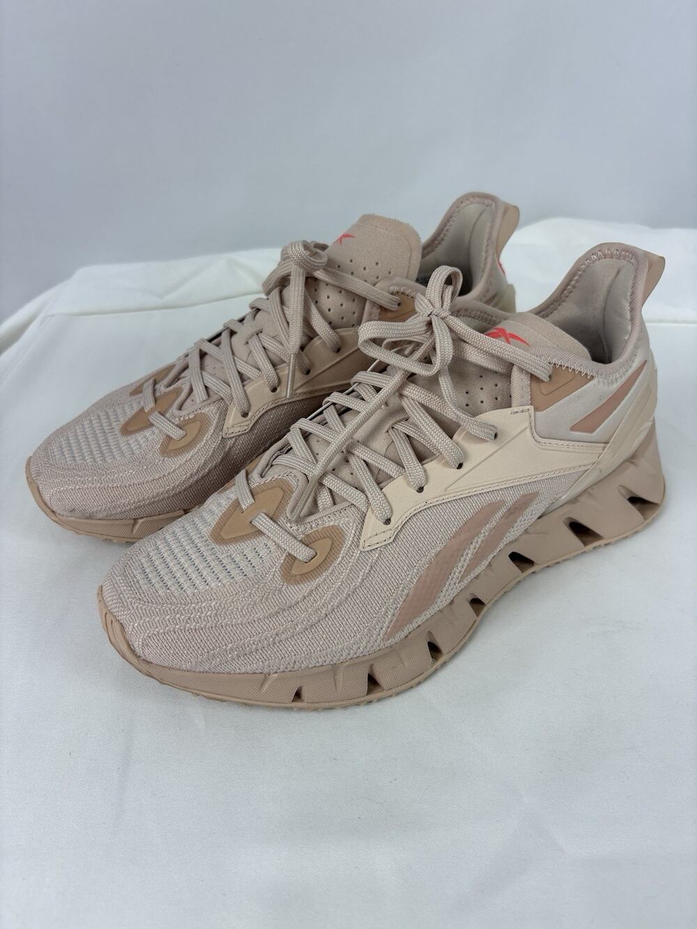 Reebok Zig Kinetica 3 Running Sneakers Peach Pink 8.5 Chunky Utility Gorpcore